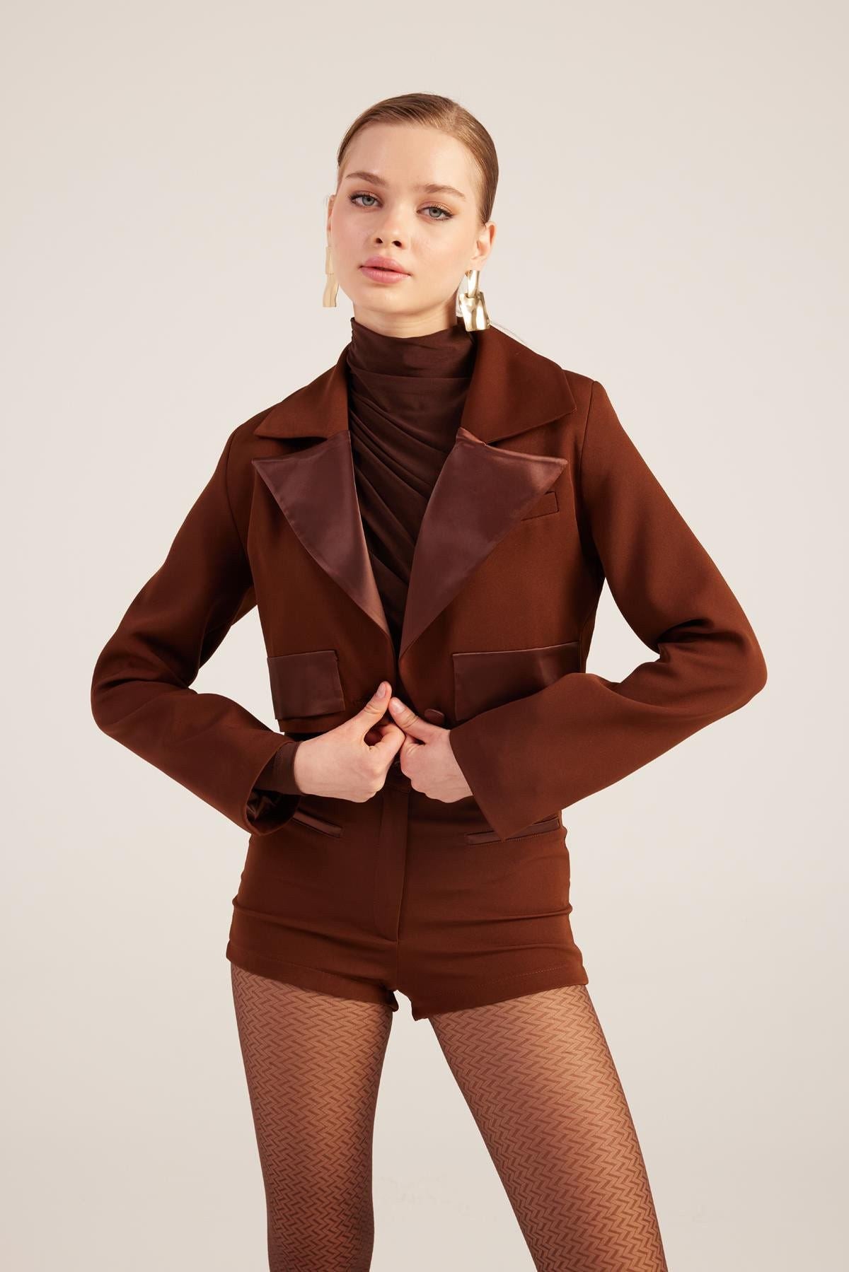 Velours Camila Crop Blazer