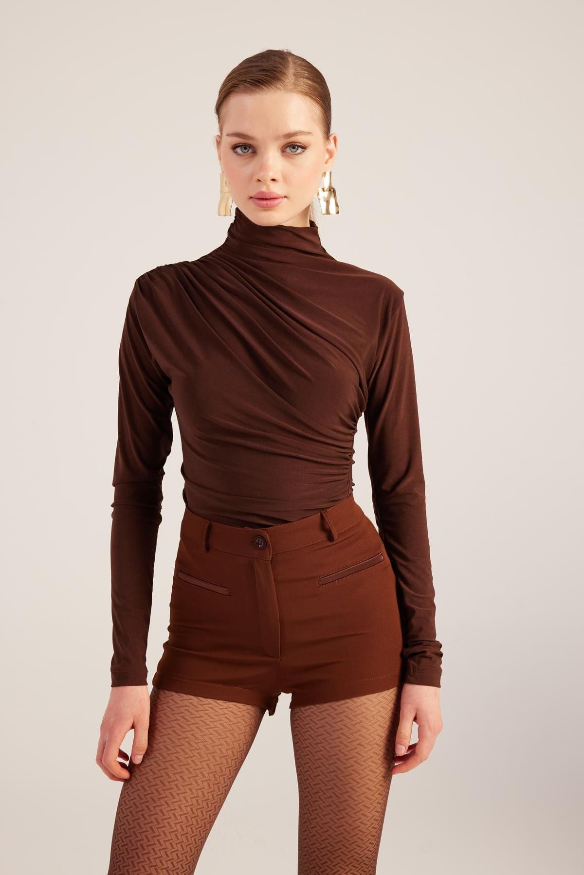 Hochtaillierte Reißverschluss Mini-Shorts