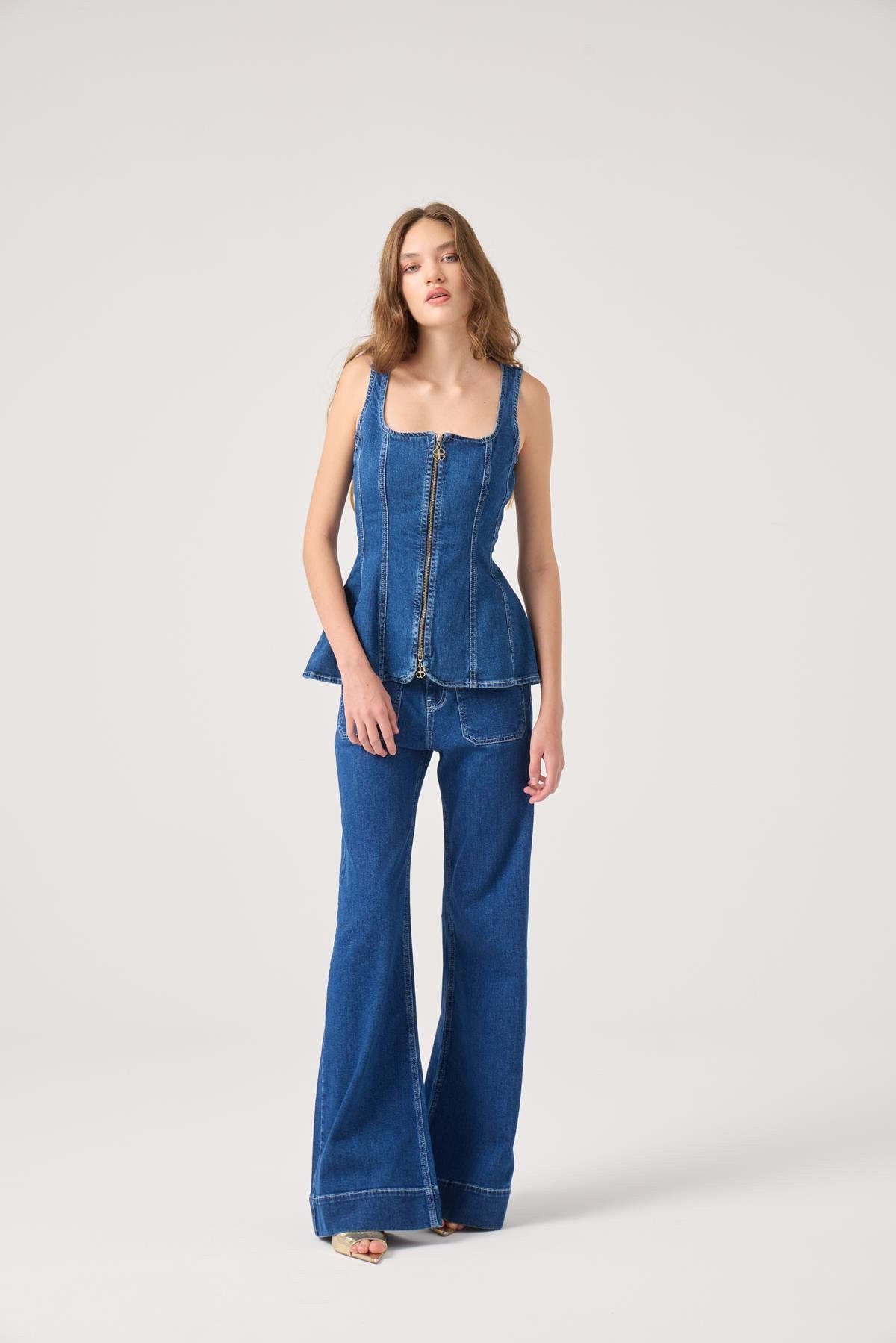 Kontrastnaht Weitbein Tiara Jeans