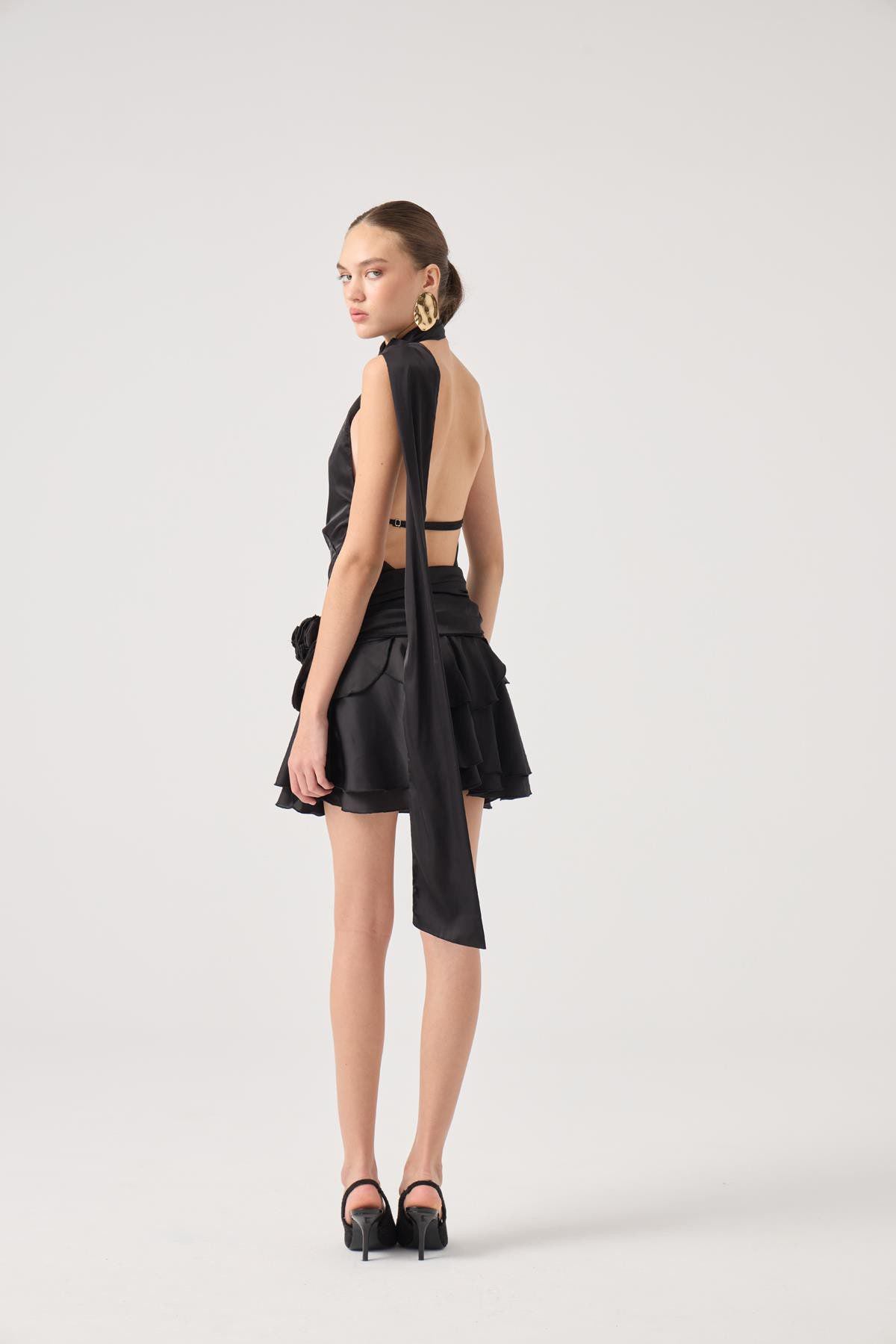 Satin Giana Kleid mit Gürtel