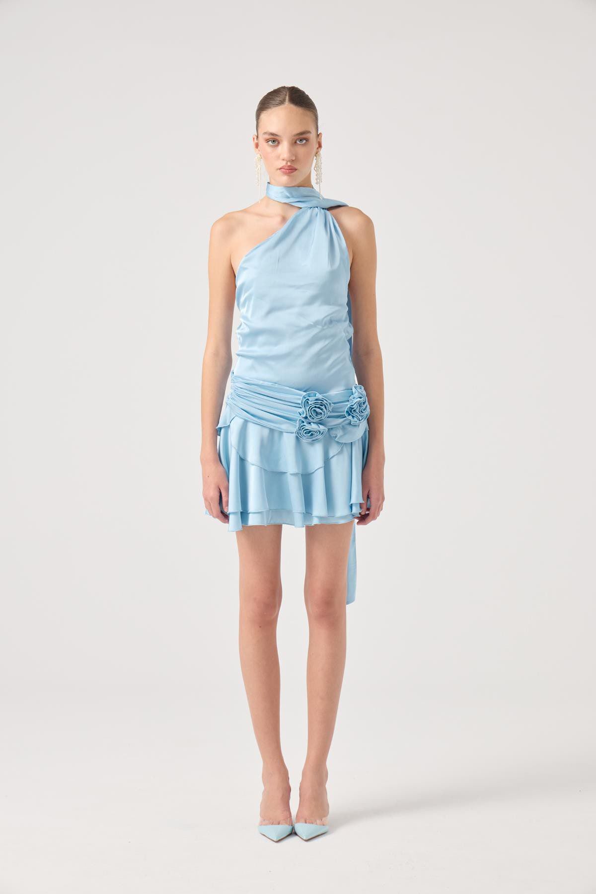 Satin Giana Kleid mit Gürtel