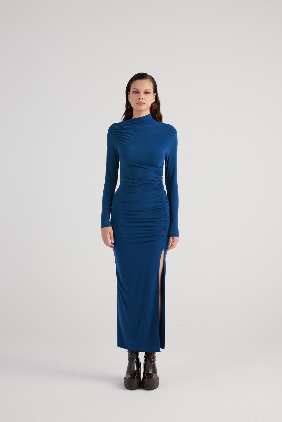 Langes Drapiertes Maxi-Kleid