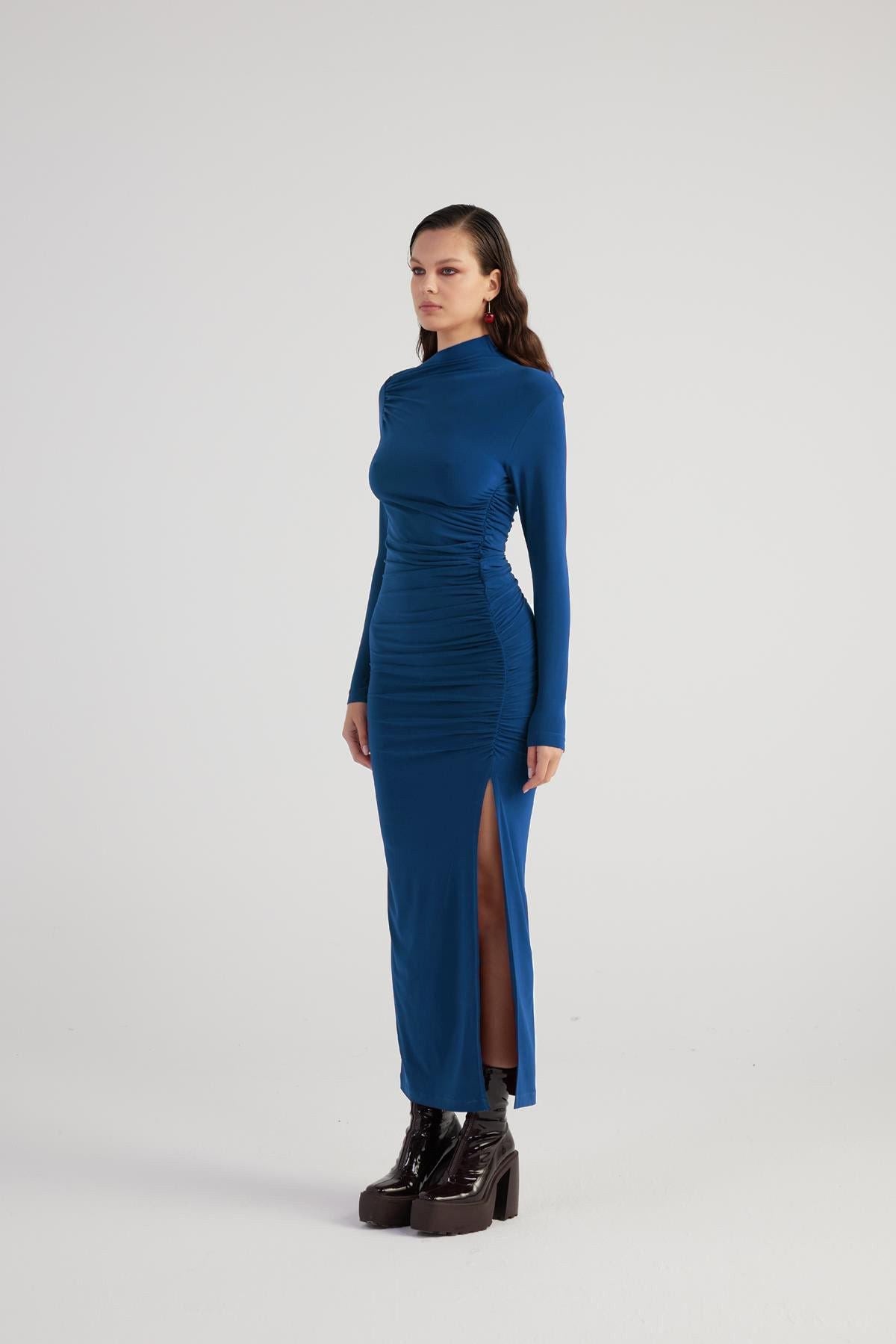 Langes Drapiertes Maxi-Kleid