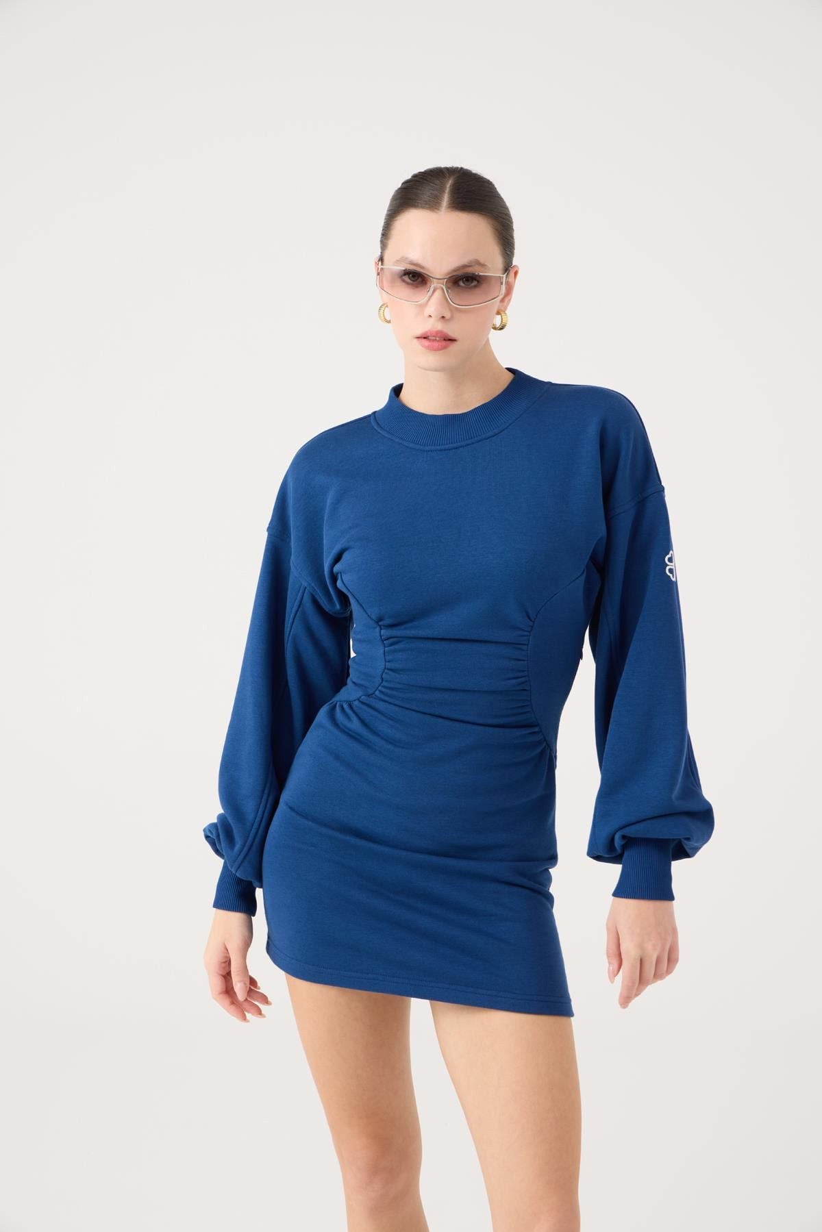 Mini Nancy Kleid mit Taillenschnitt
