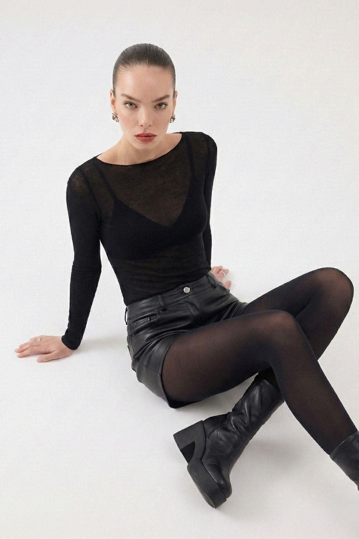 Hochtaillierte Mini Meghan Leder Shorts