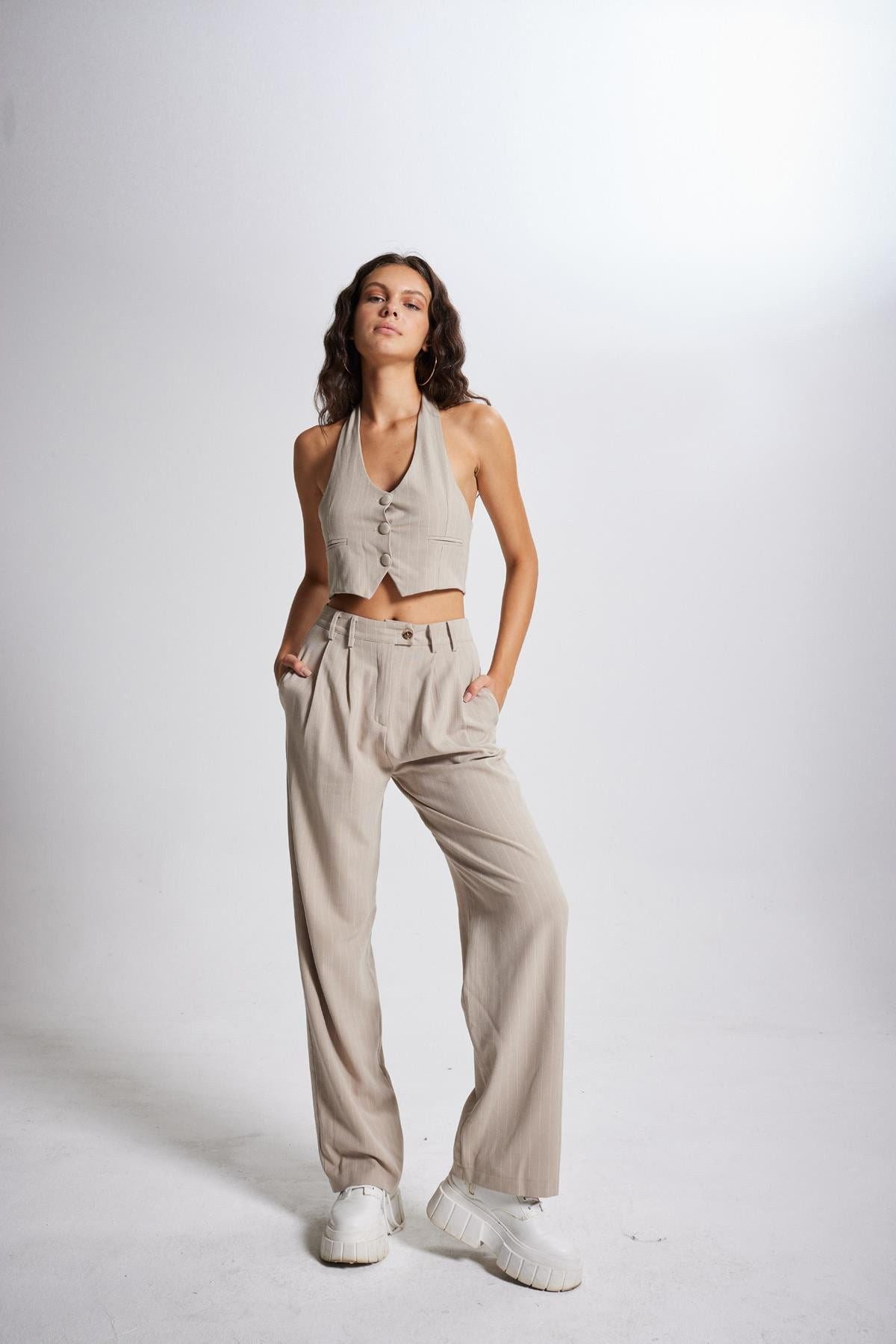 gestreifter Crop-Top mit Halstuch