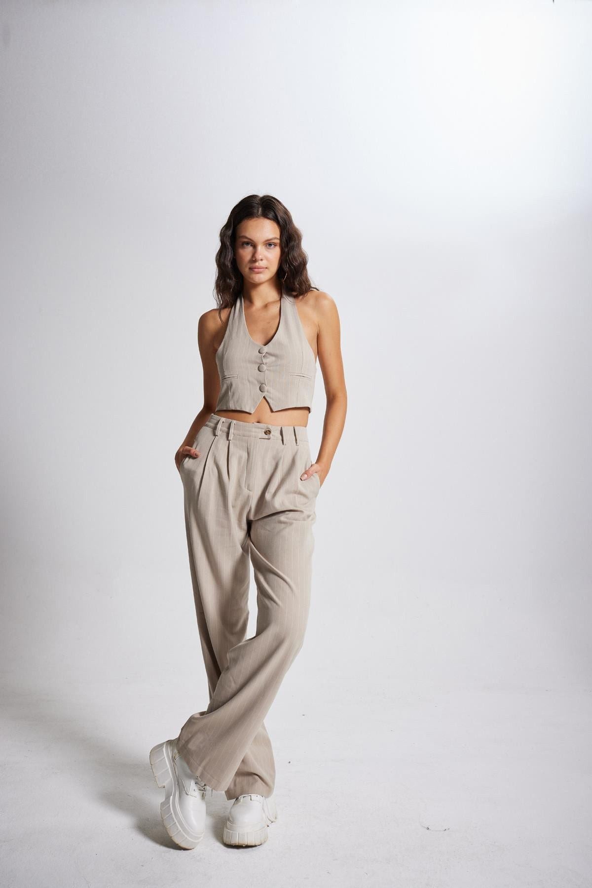 gestreifter Crop-Top mit Halstuch