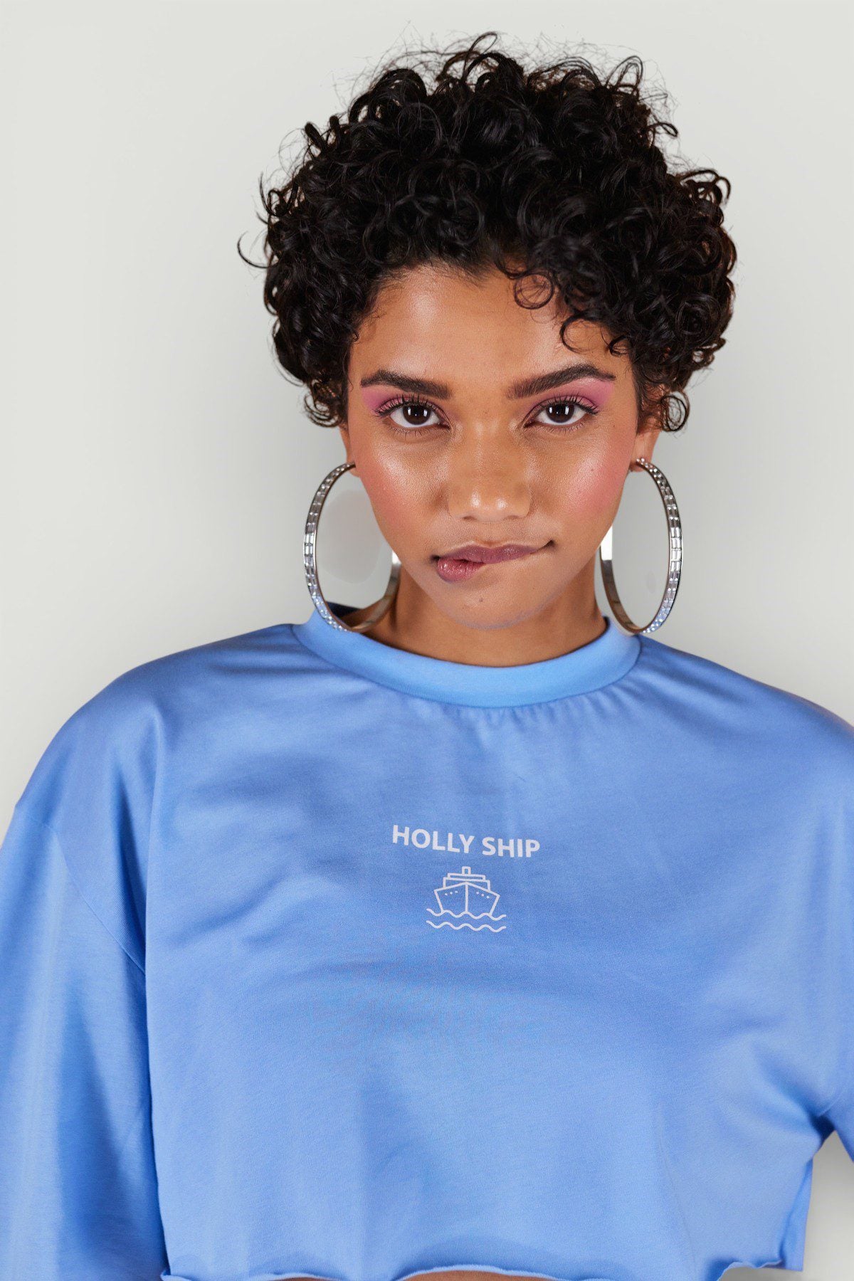 Holly Crop T-Shirt mit Rundhalsausschnitt