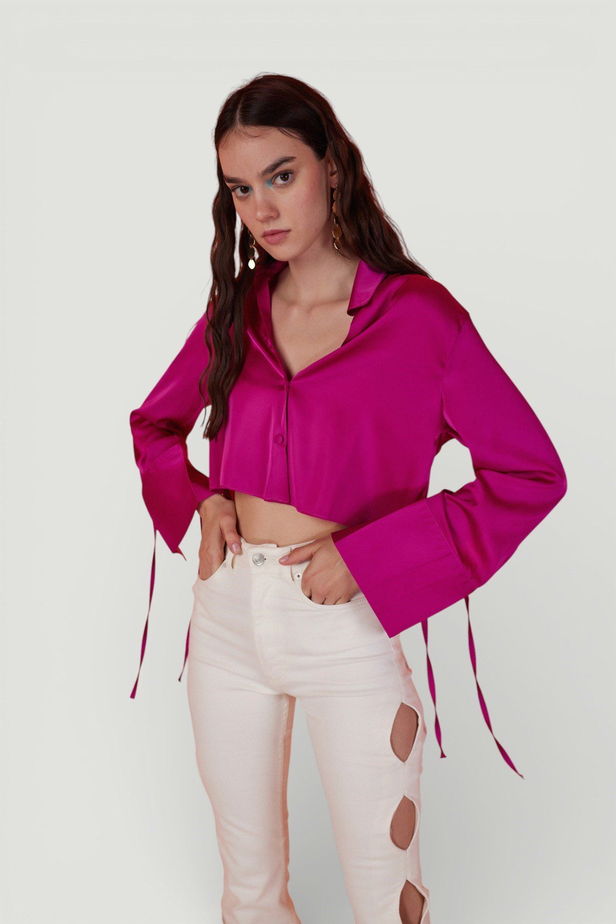 Strukturiertes Satin Crop Shirt