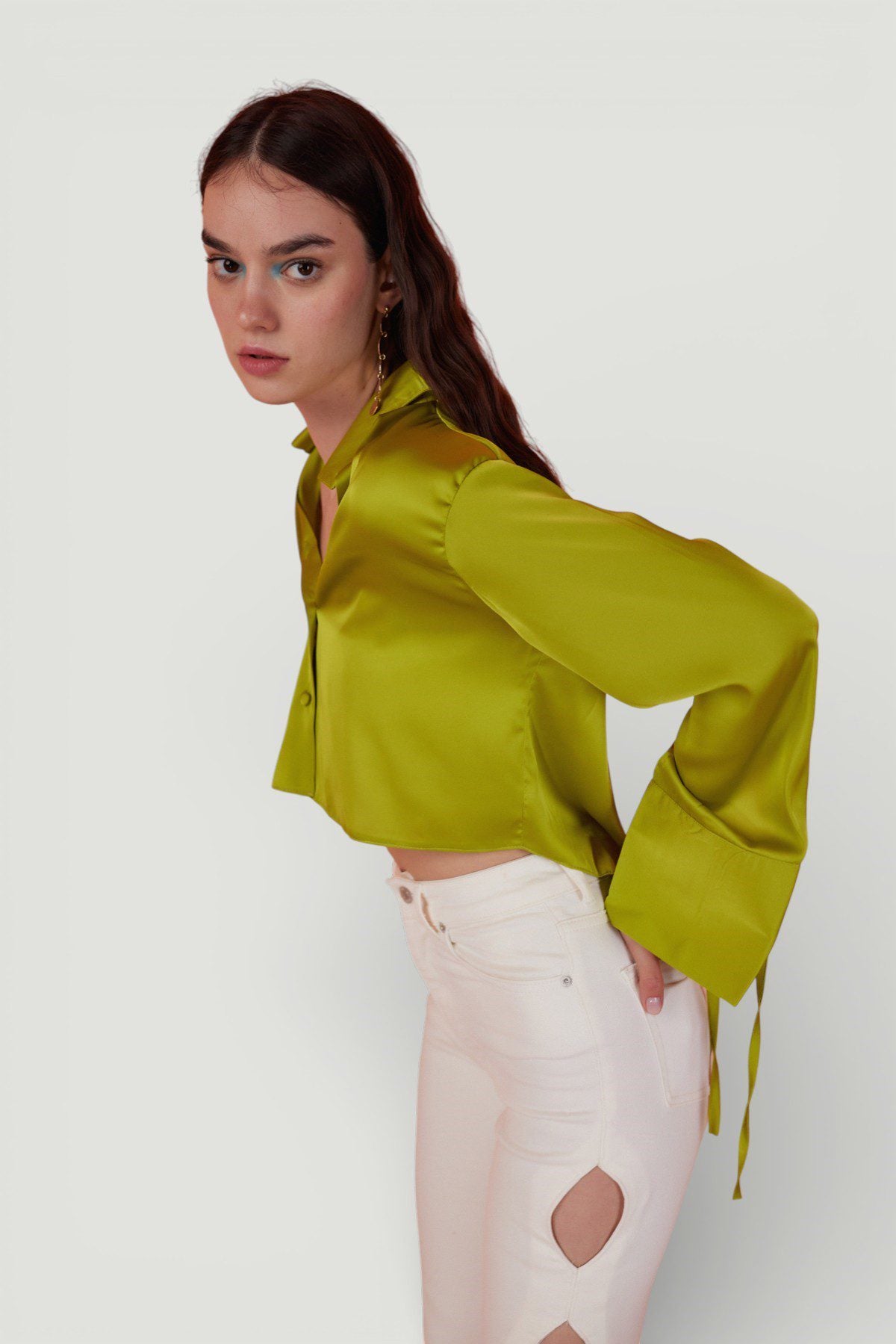 Strukturiertes Satin Crop Shirt