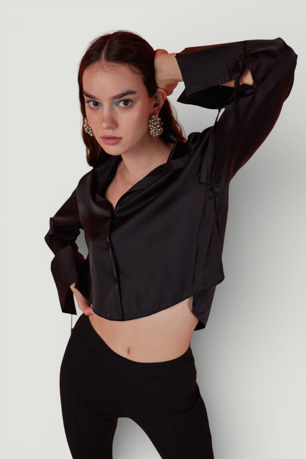 Strukturiertes Satin Crop Shirt