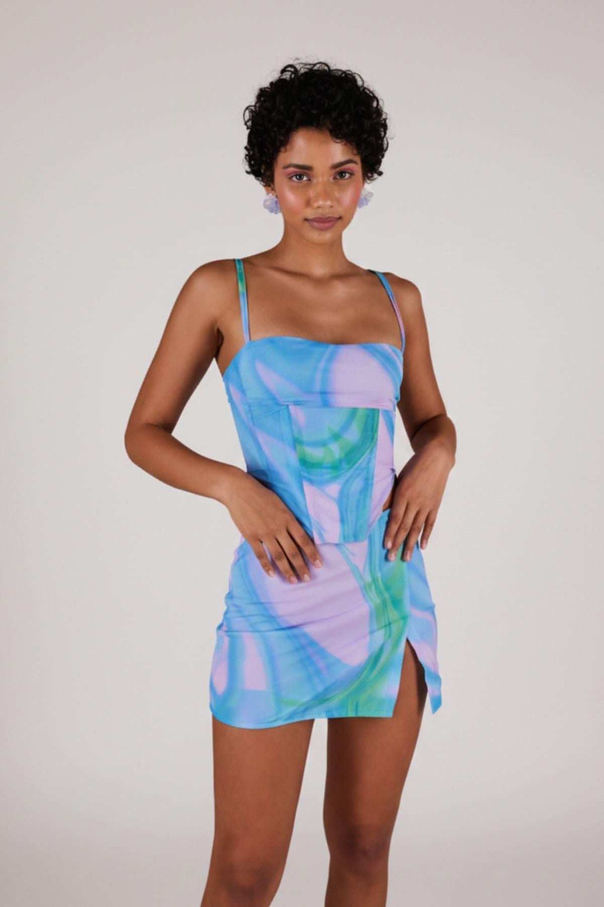 transparente Mini-Rock mit Schlitz