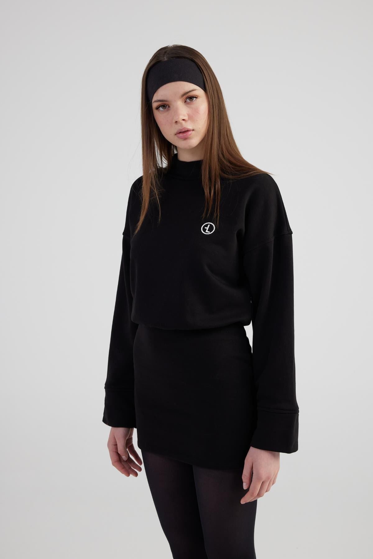 Mini-Kleid mit Schlitzstoff