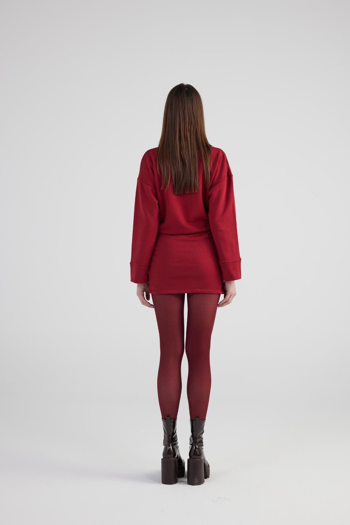 Mini-Kleid mit Schlitzstoff