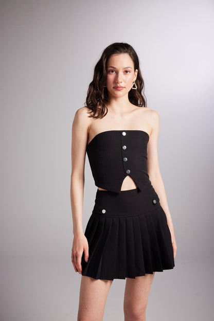 Knopf Detail Crop Top
