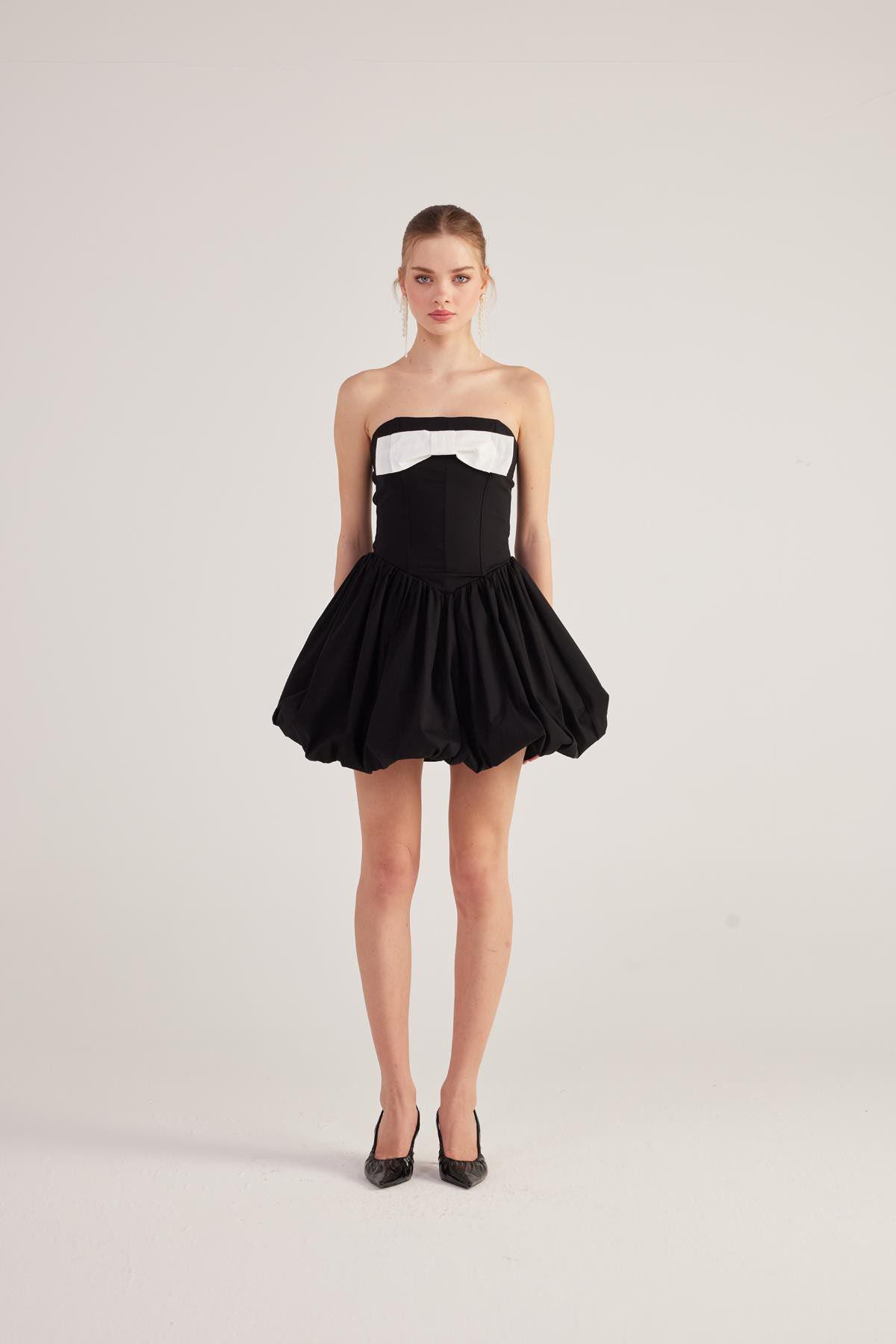 Minikleid mit Ballonrock und Schleife