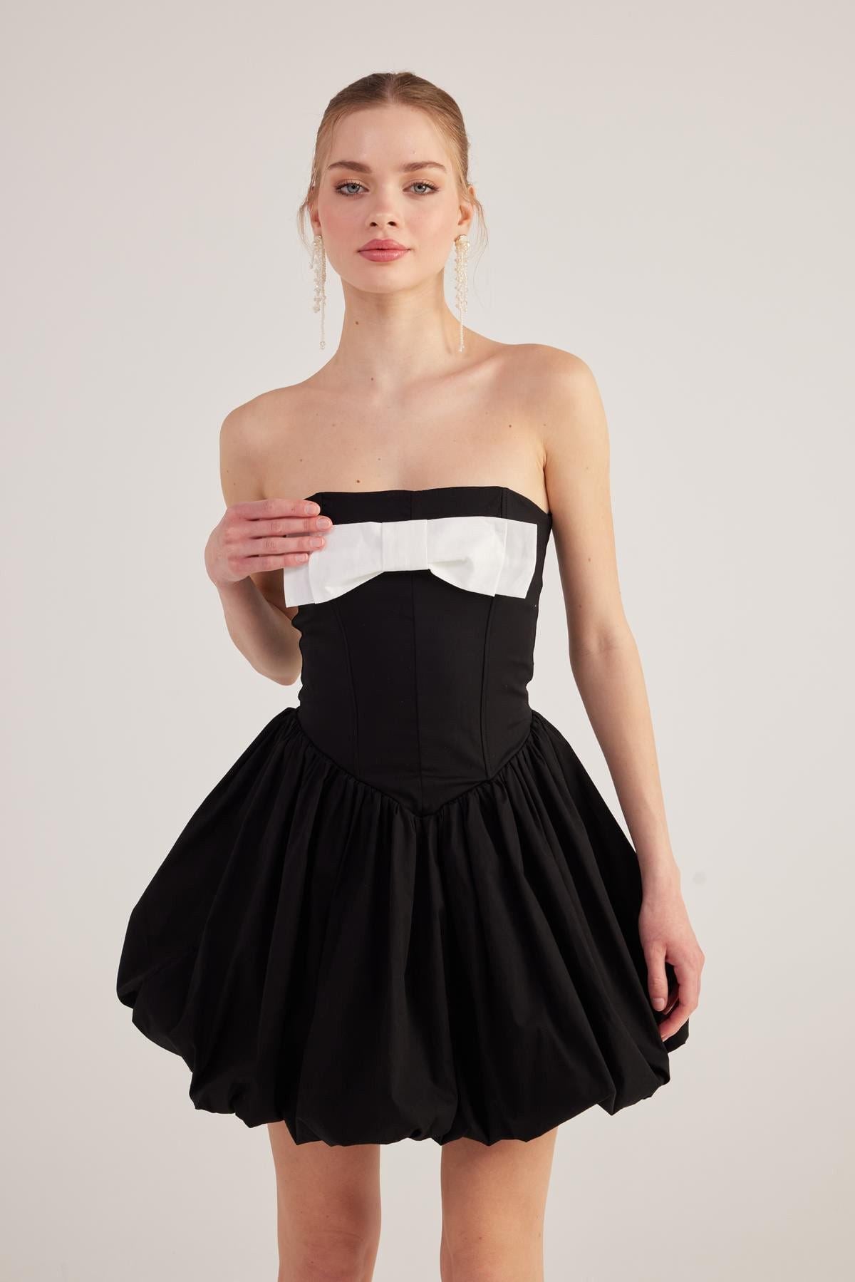 Minikleid mit Ballonrock und Schleife