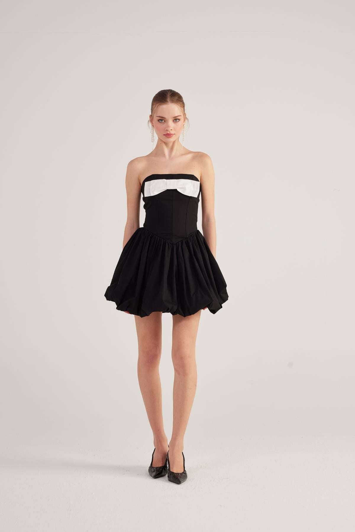 Minikleid mit Ballonrock und Schleife