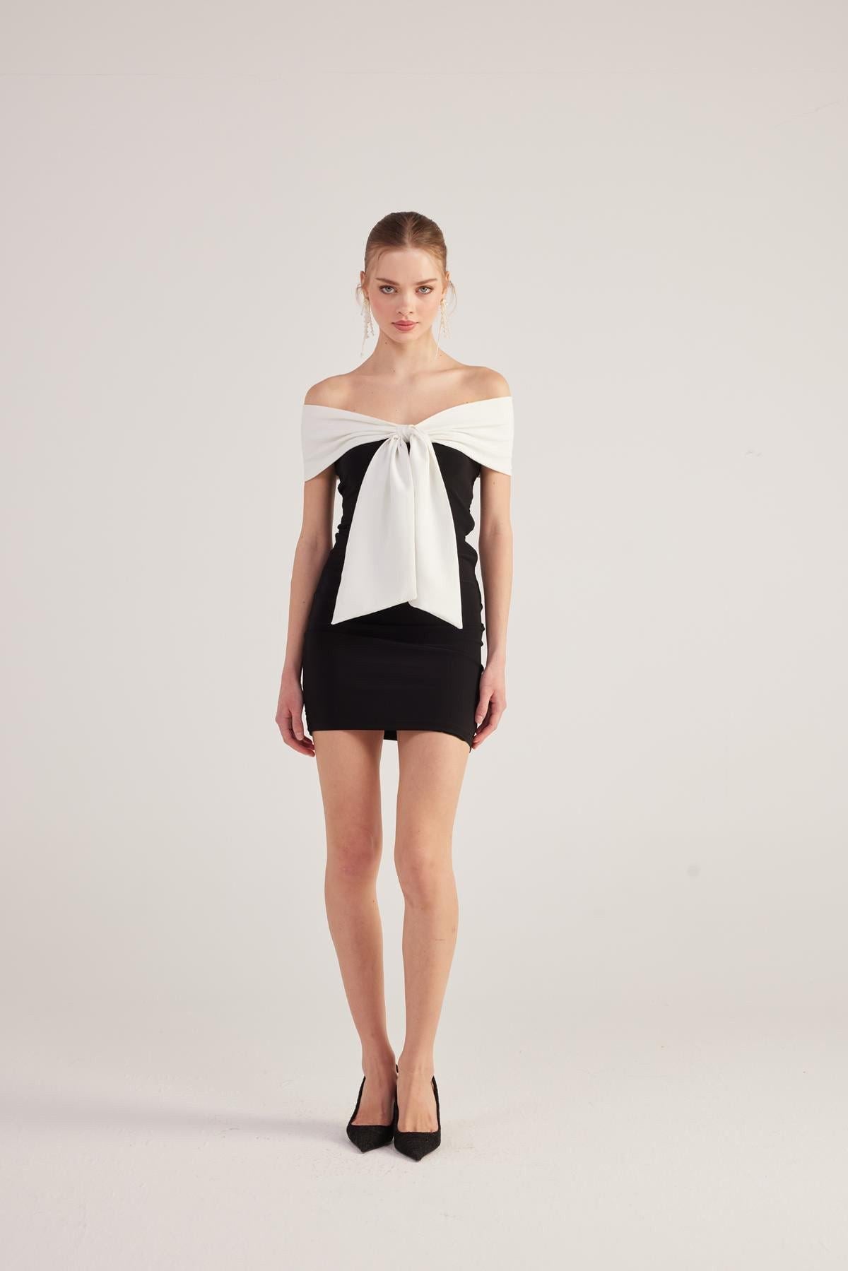 Mini Octavia Kleid mit Kragen