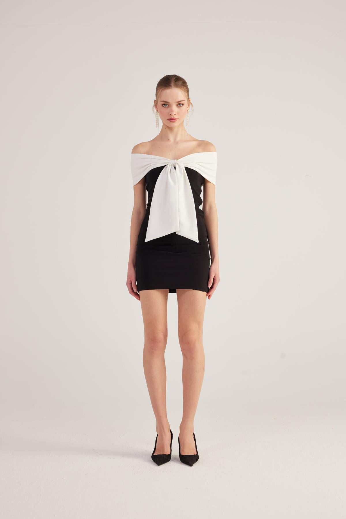 Mini Octavia Kleid mit Kragen