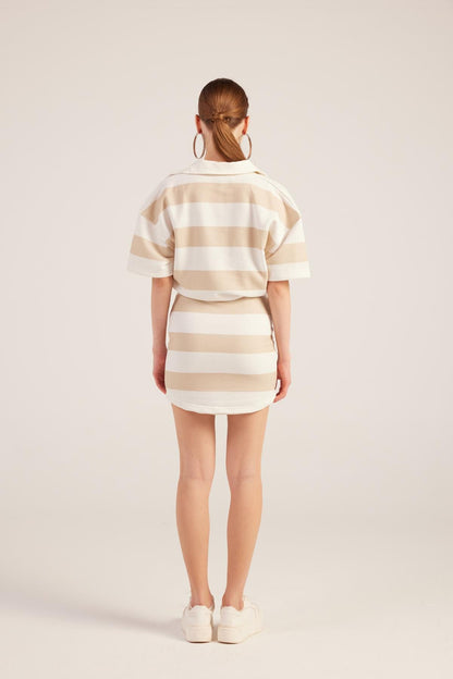 Gestreiftes Mini-Kleid mit Polokragen