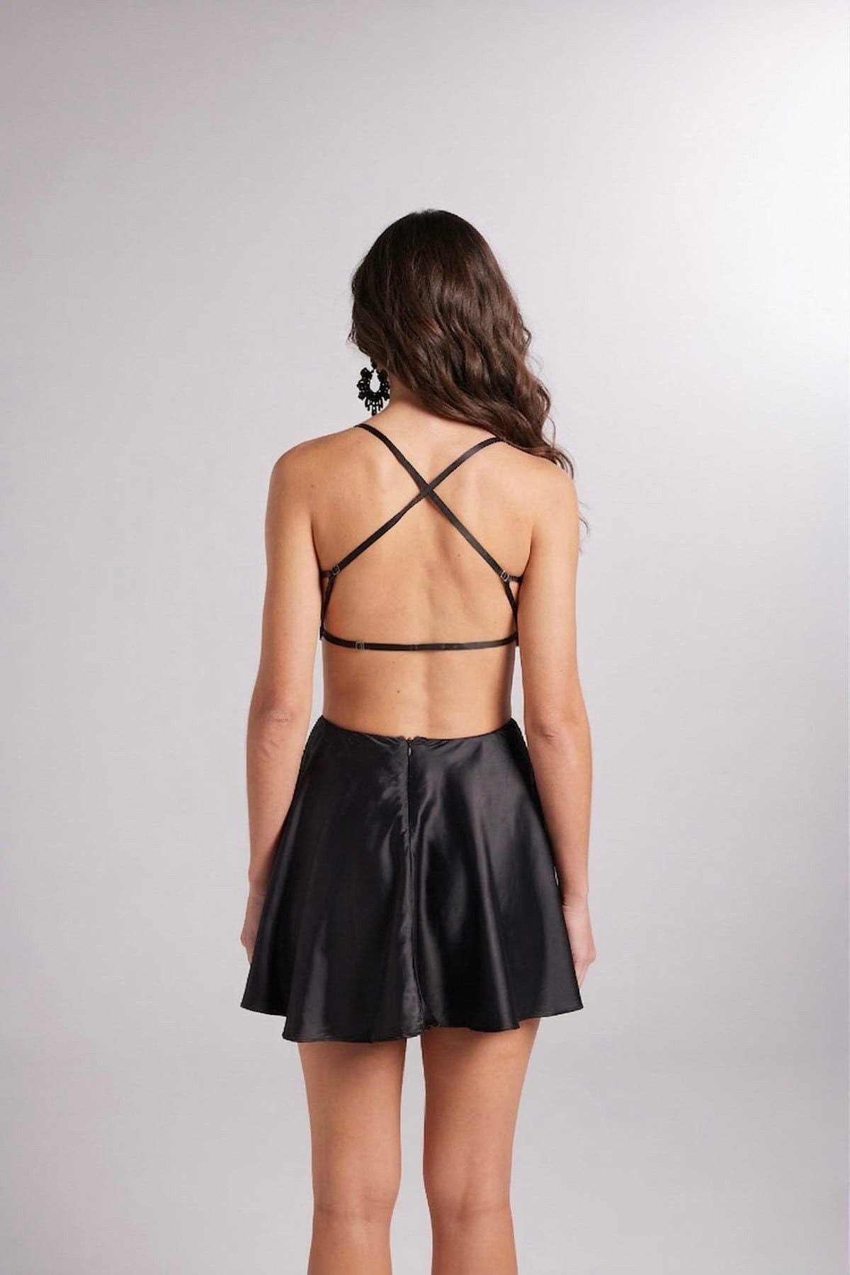 Satin Minikleid mit Rückenausschnitt