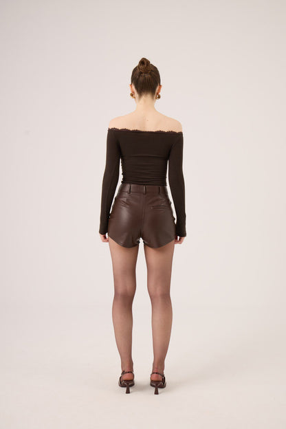 Madonna Spitzenhals Cashmere Top