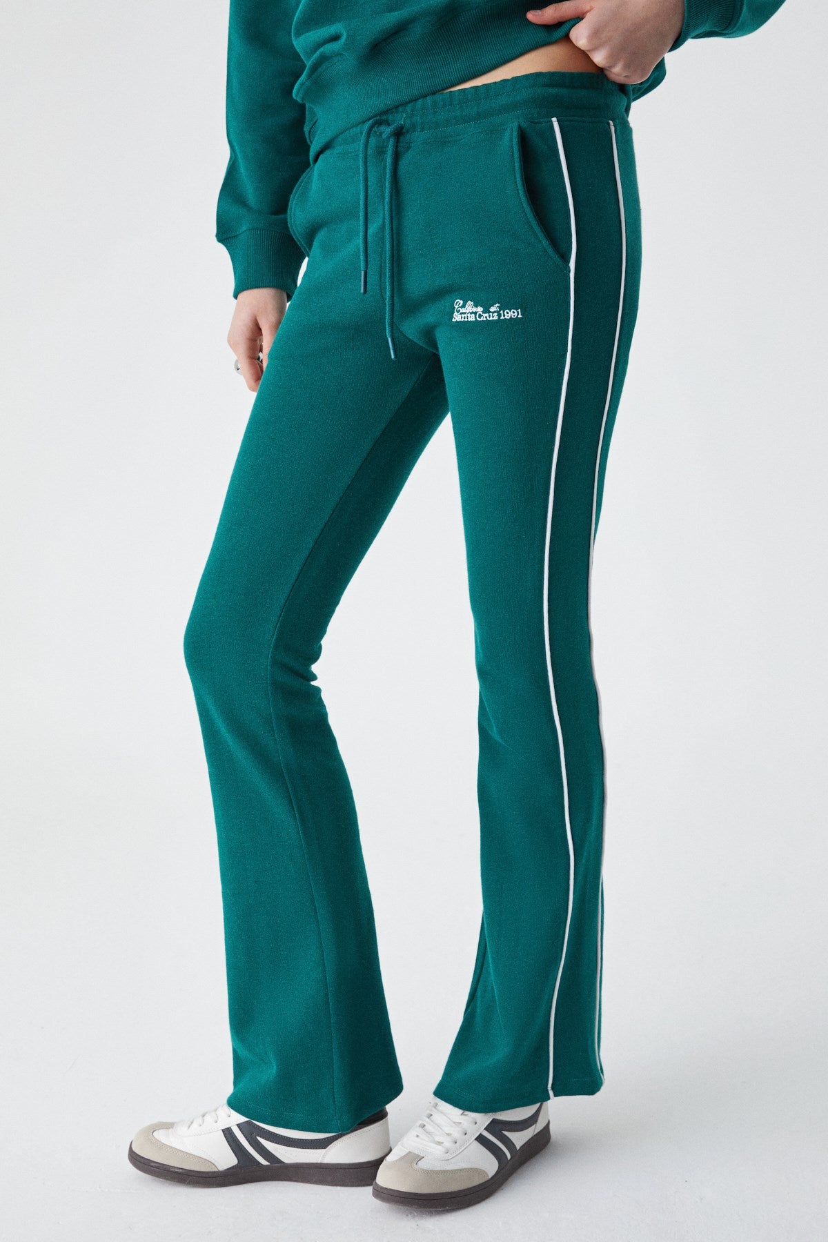 ICA Damen Regular Schlaghose Jogger
