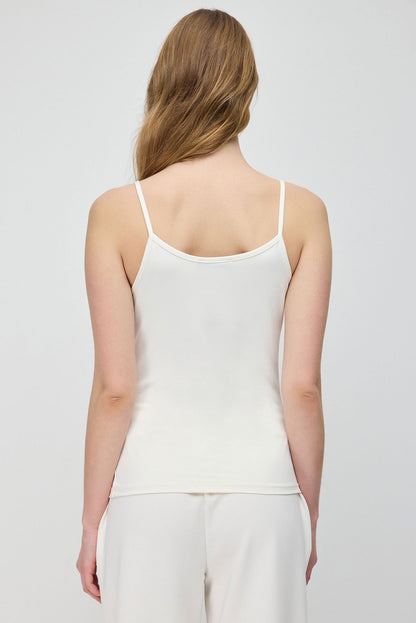 Tanktop mit dünnen Trägern