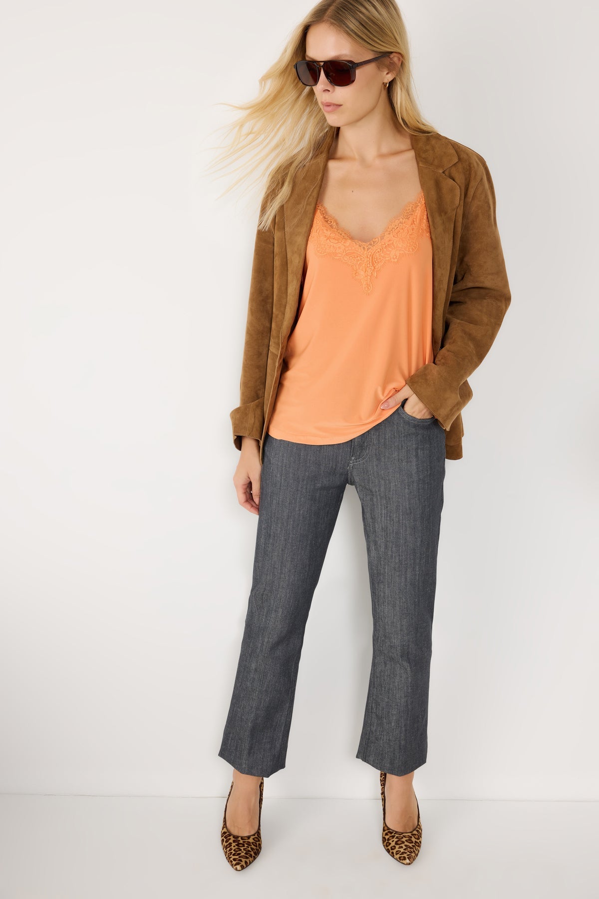 Bluse mit dünnen Trägern