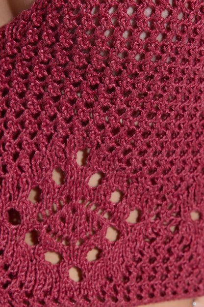 Kurzes, gestricktes Top mit dünnen Trägern