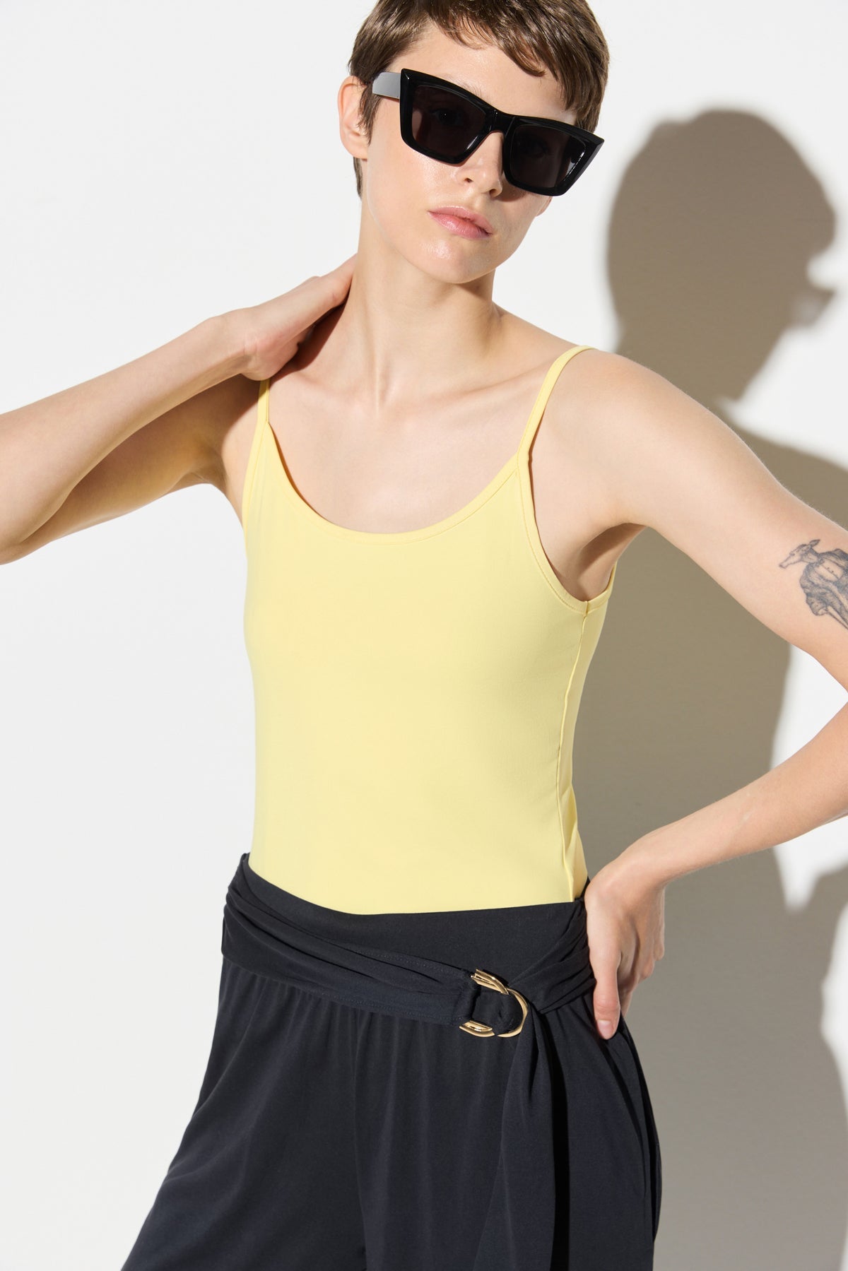 Bluse mit dünnen Trägern