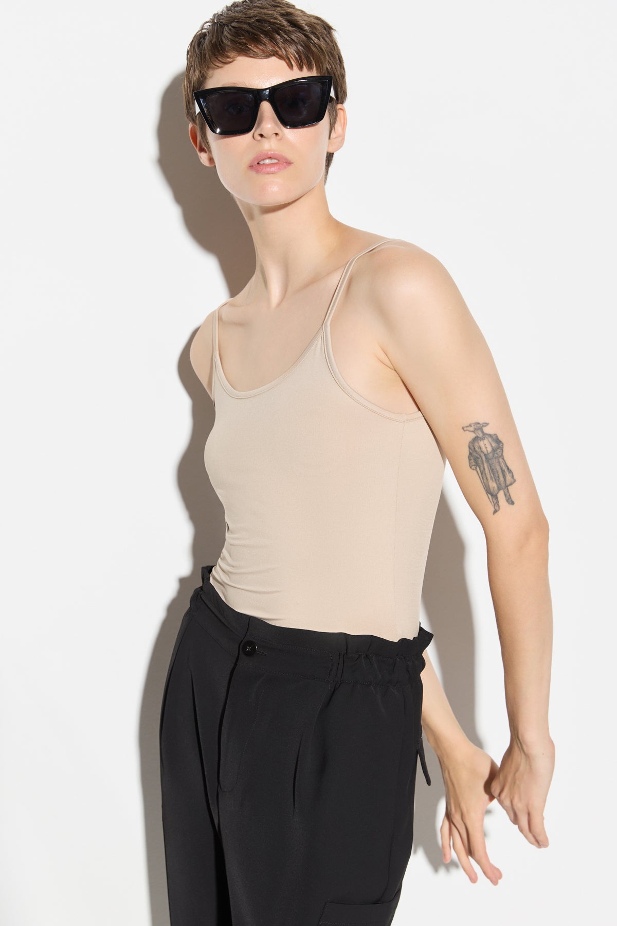 Bluse mit dünnen Trägern