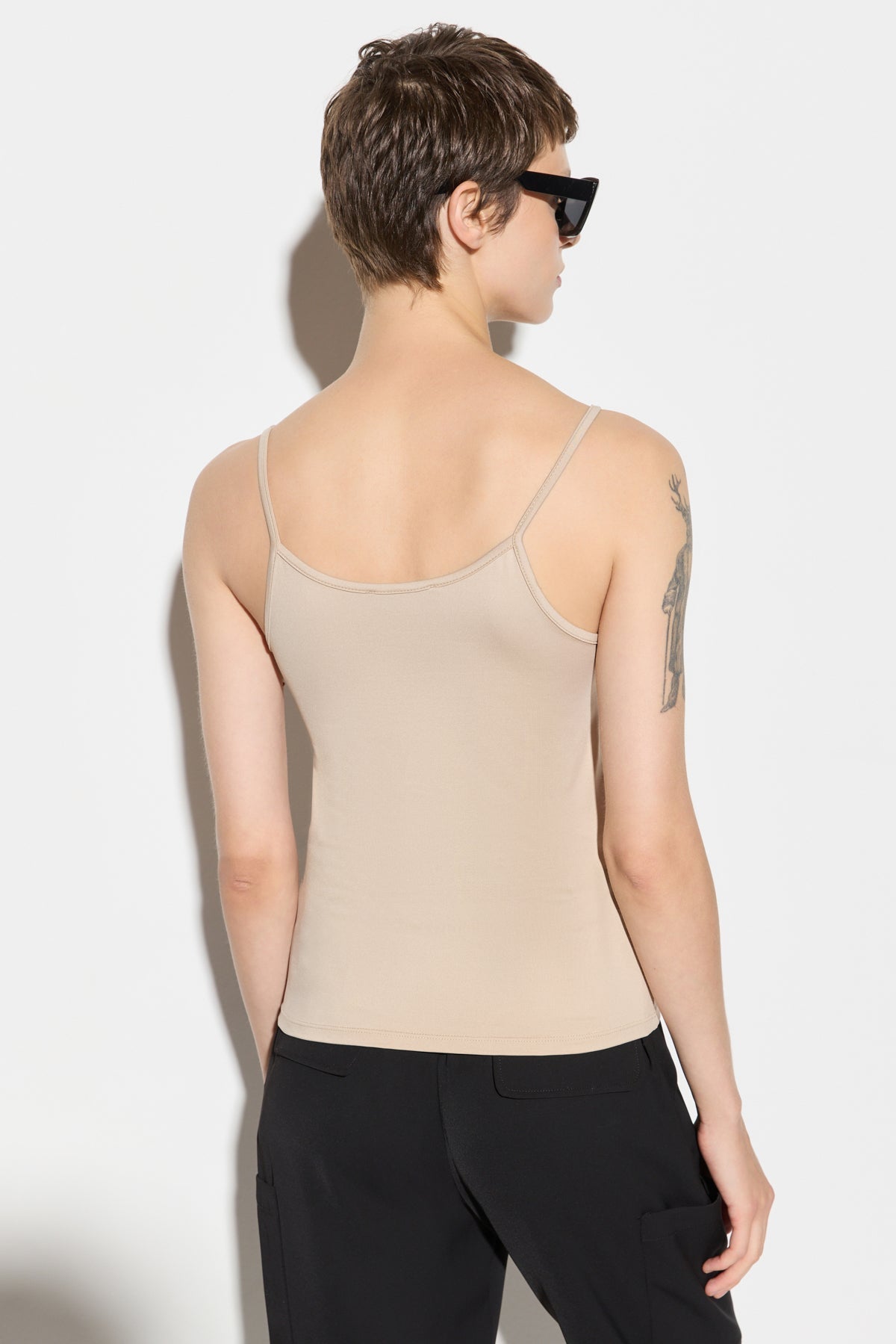 Bluse mit dünnen Trägern