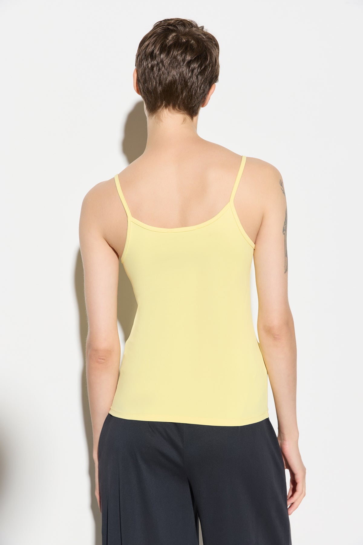 Bluse mit dünnen Trägern