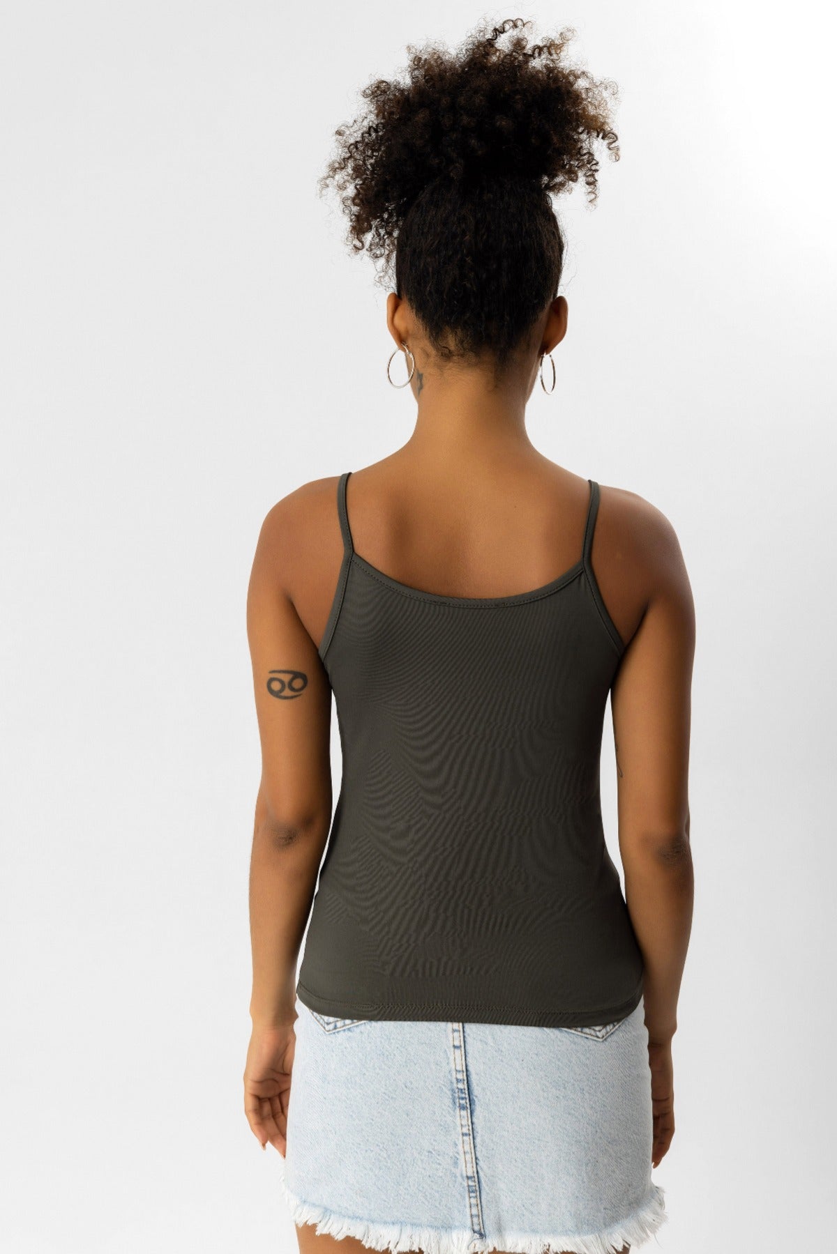 Bluse mit dünnen Trägern
