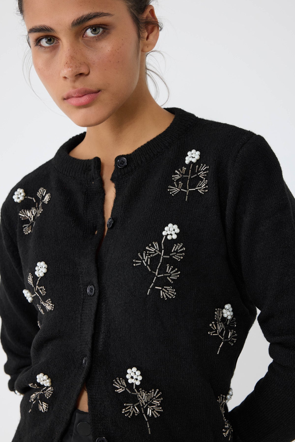 Perlenbesetzter Cardigan