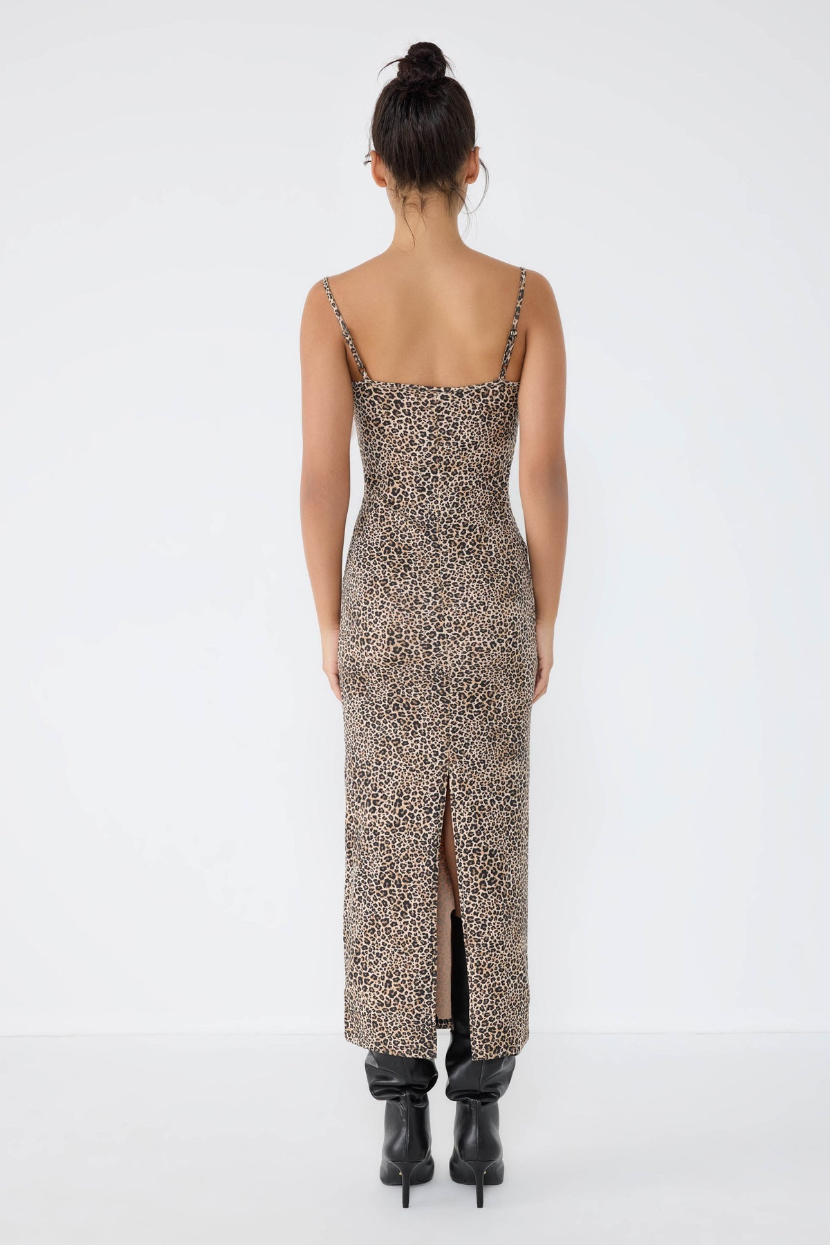 Trägerkleid in Midi-Länge mit Rückenschlitz