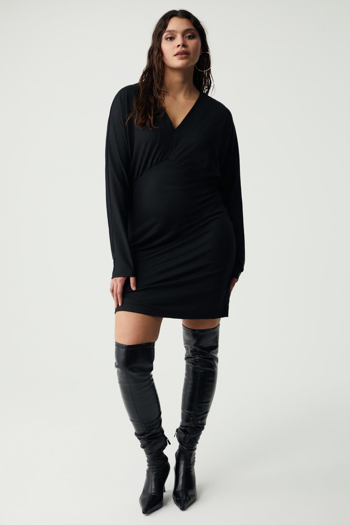 ETHIQUET ISADORABB Kleid Große Größen Schwarz