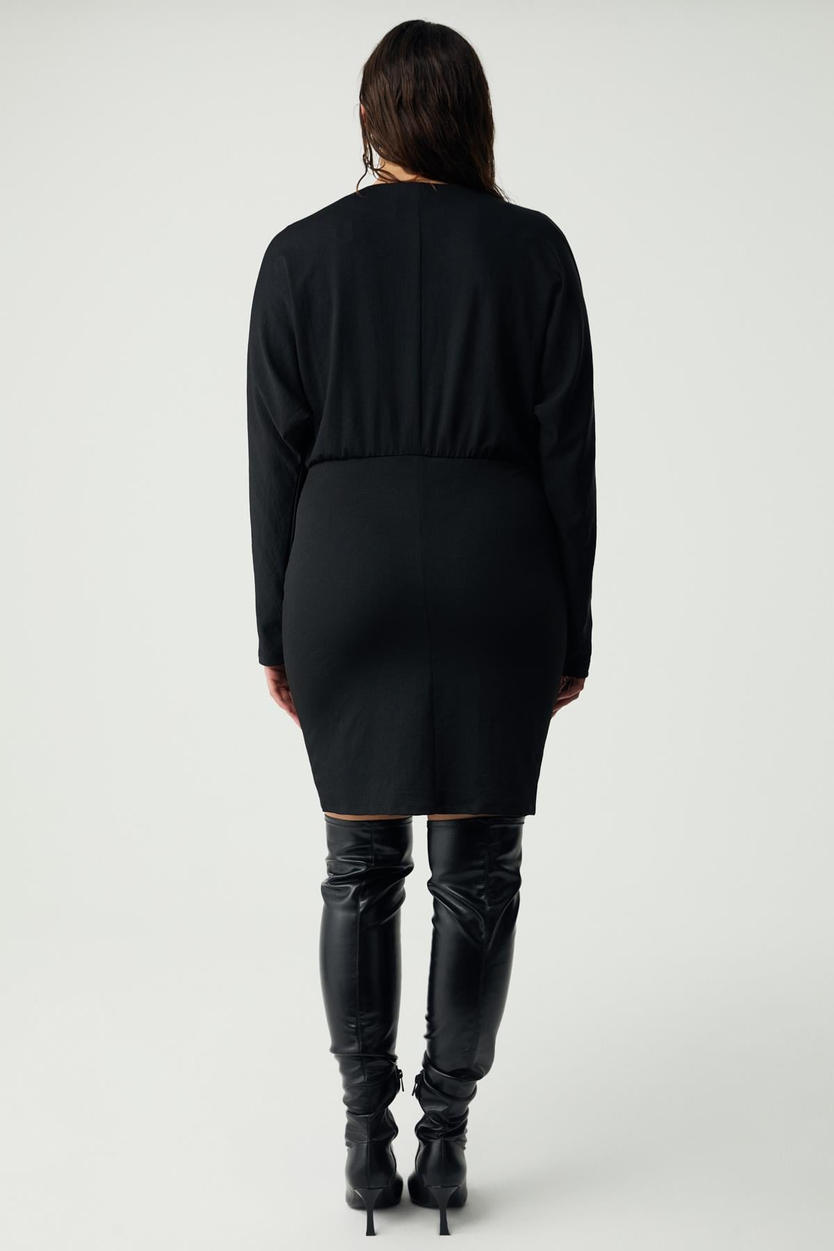 ETHIQUET ISADORABB Kleid Große Größen Schwarz