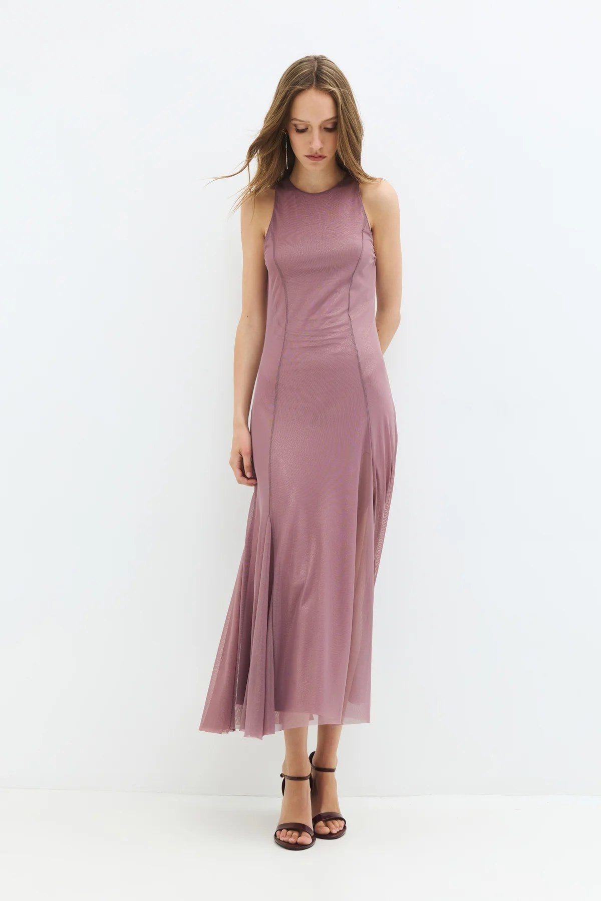 Glitzerndes ärmelloses Maxikleid