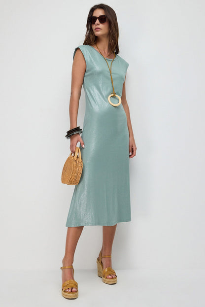 Midikleid aus schimmerndem Stoff