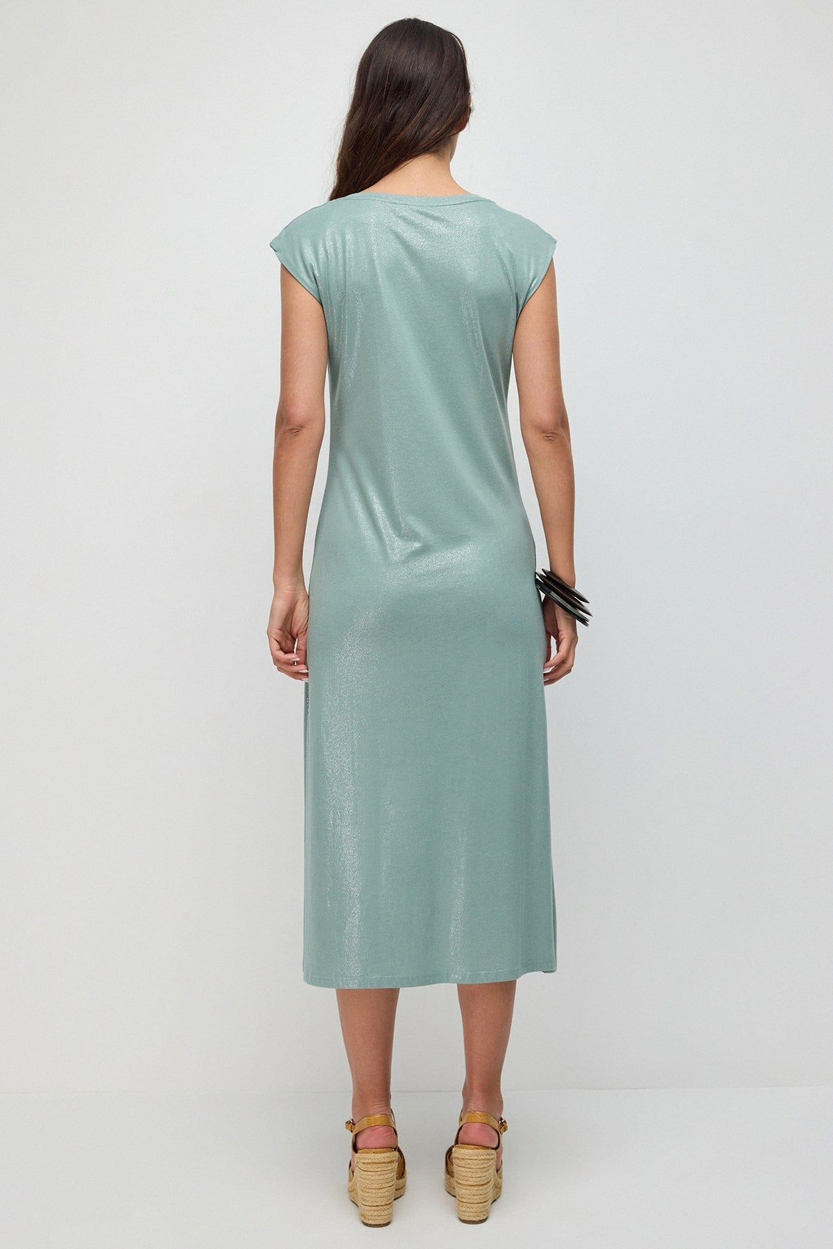 Midikleid aus schimmerndem Stoff