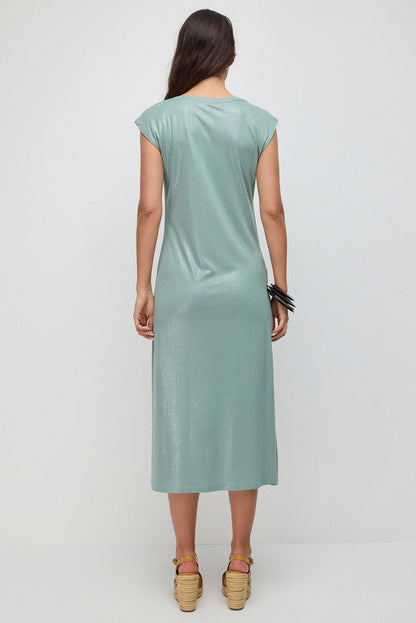 Midikleid aus schimmerndem Stoff