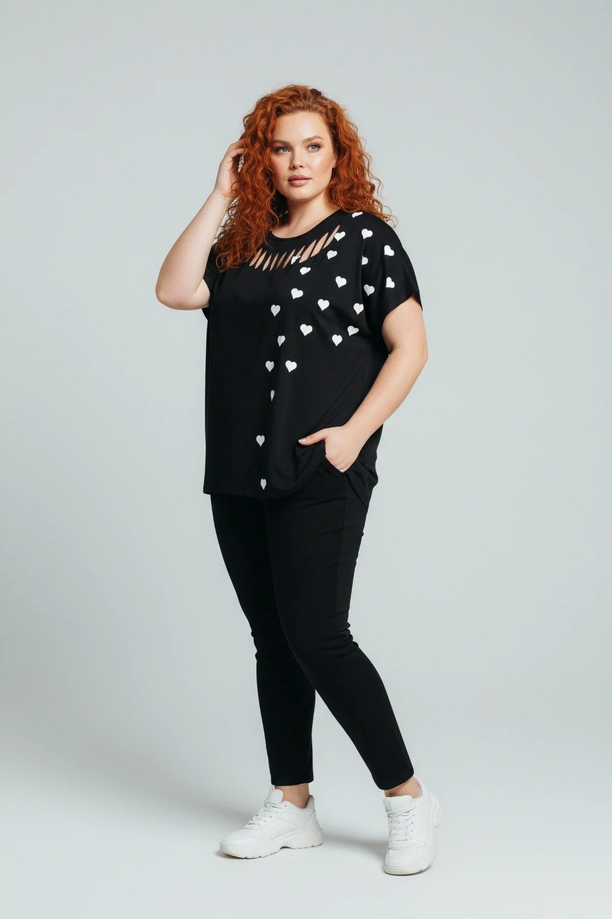 T-Shirt mit gesticktem Herzdetail