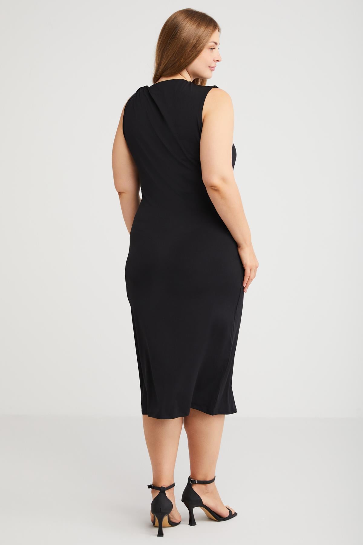 ETHIQUET Iveta Midi Kleid Große Größen Schwarz