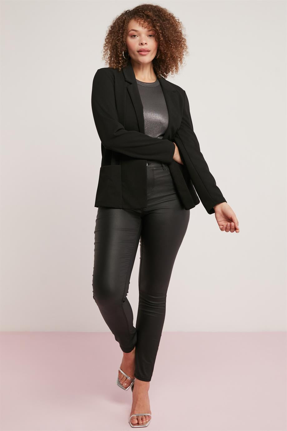 JAMILA Damen Jeansblazer Jacke