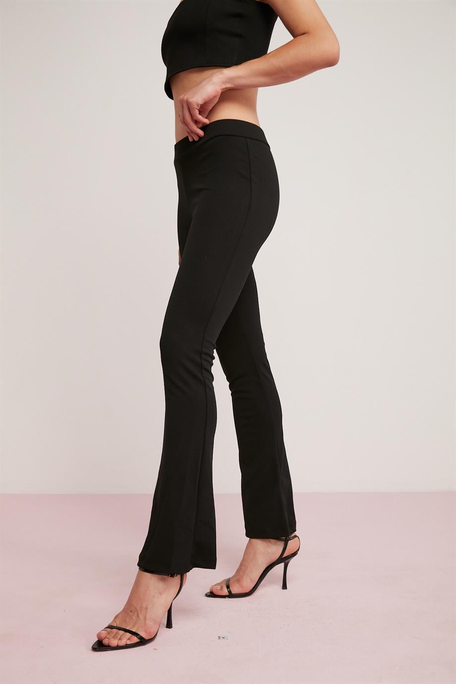 ETHIQUET JOLLY Strick Relaxed Hose Schwarz