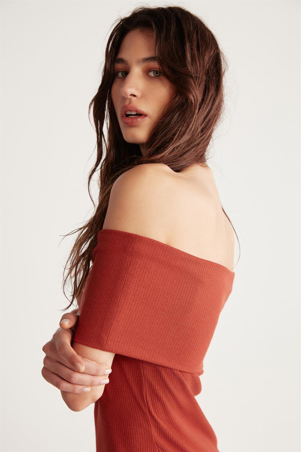 GRIMELANGE JULENE Off-Shoulder Lockeres Kleid Ziegelfarbe