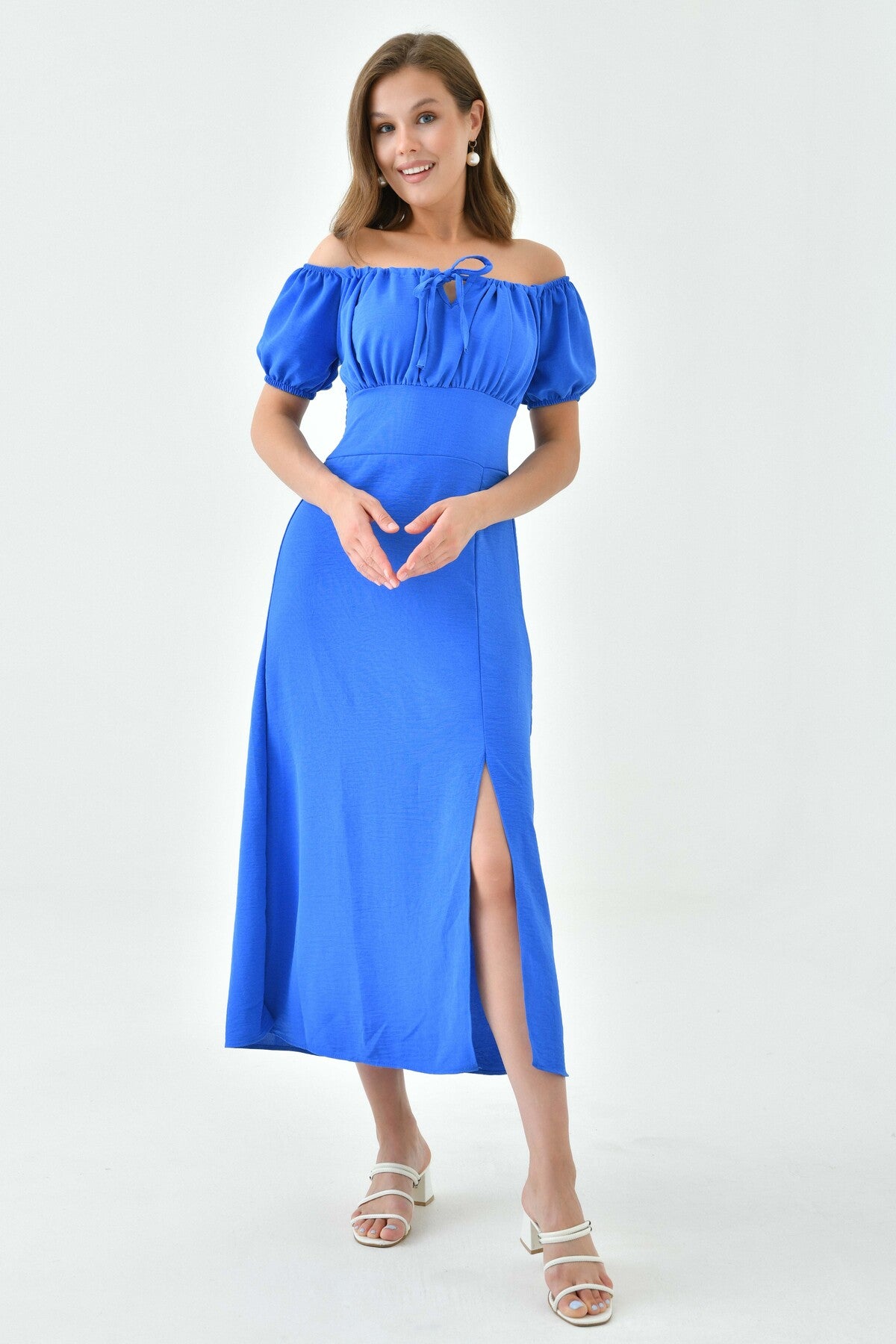 Midikleid mit Schlitz
